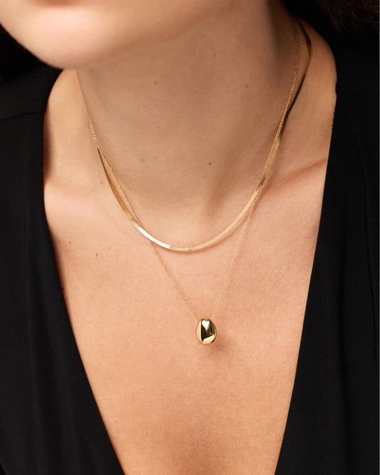 Gold Pendant Necklace