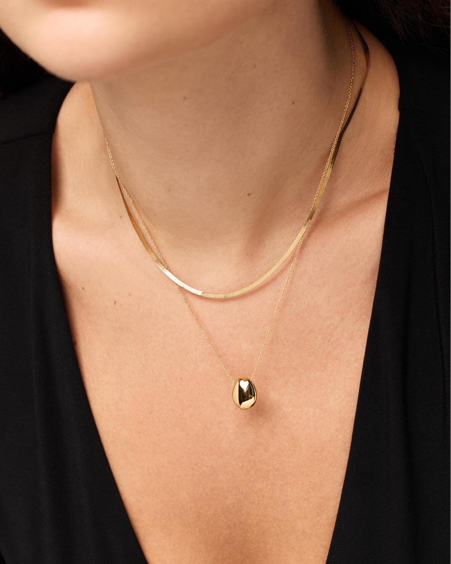 Gold Pendant Necklace